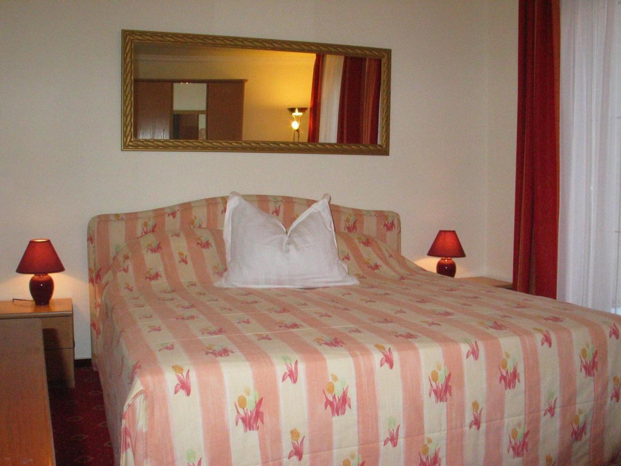 Hotel Winzerverein Zeltingen-Rachtig Esterno foto